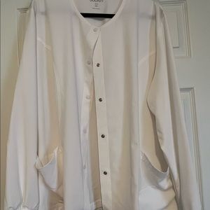 Nurse’s size 3X white Jockey brand scrub jacket w/snap closure. NWT